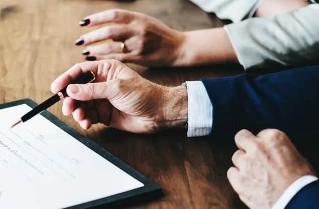 Kiedy opłaca się rozliczać z małżonkiem? Sprawdź, by zaoszczędzić.